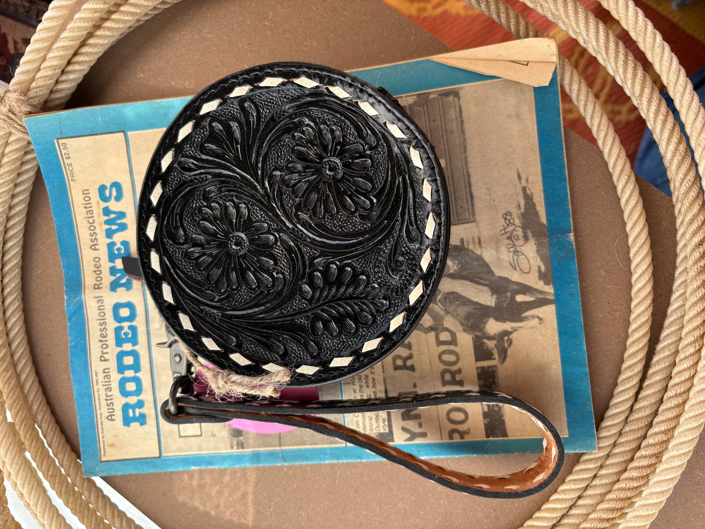 Round Tooled Leather Wristlet 🖤