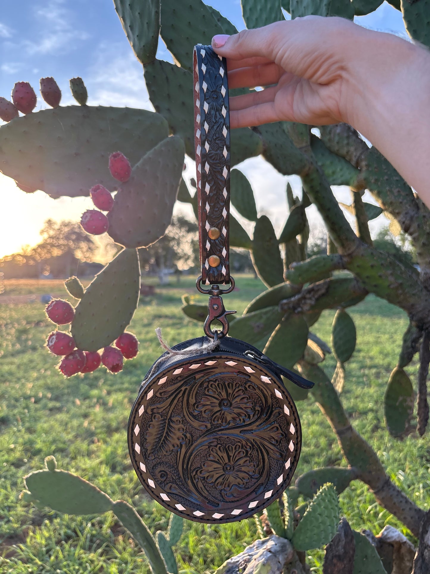 Round Black Tooled Leather Wristlet 🖤