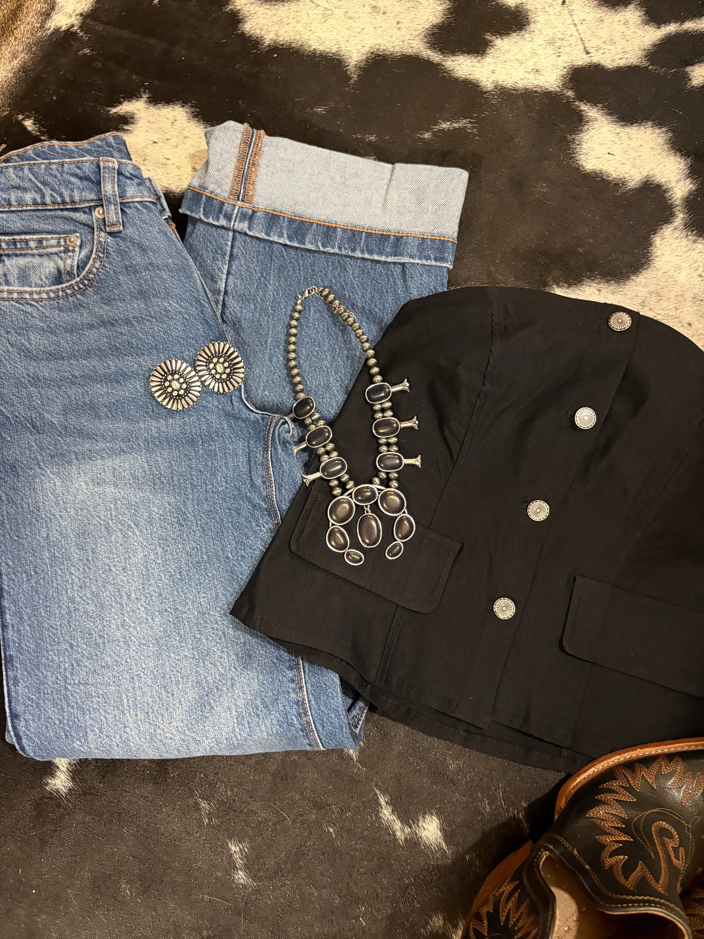 Dolly Concho Strapless Top 🖤