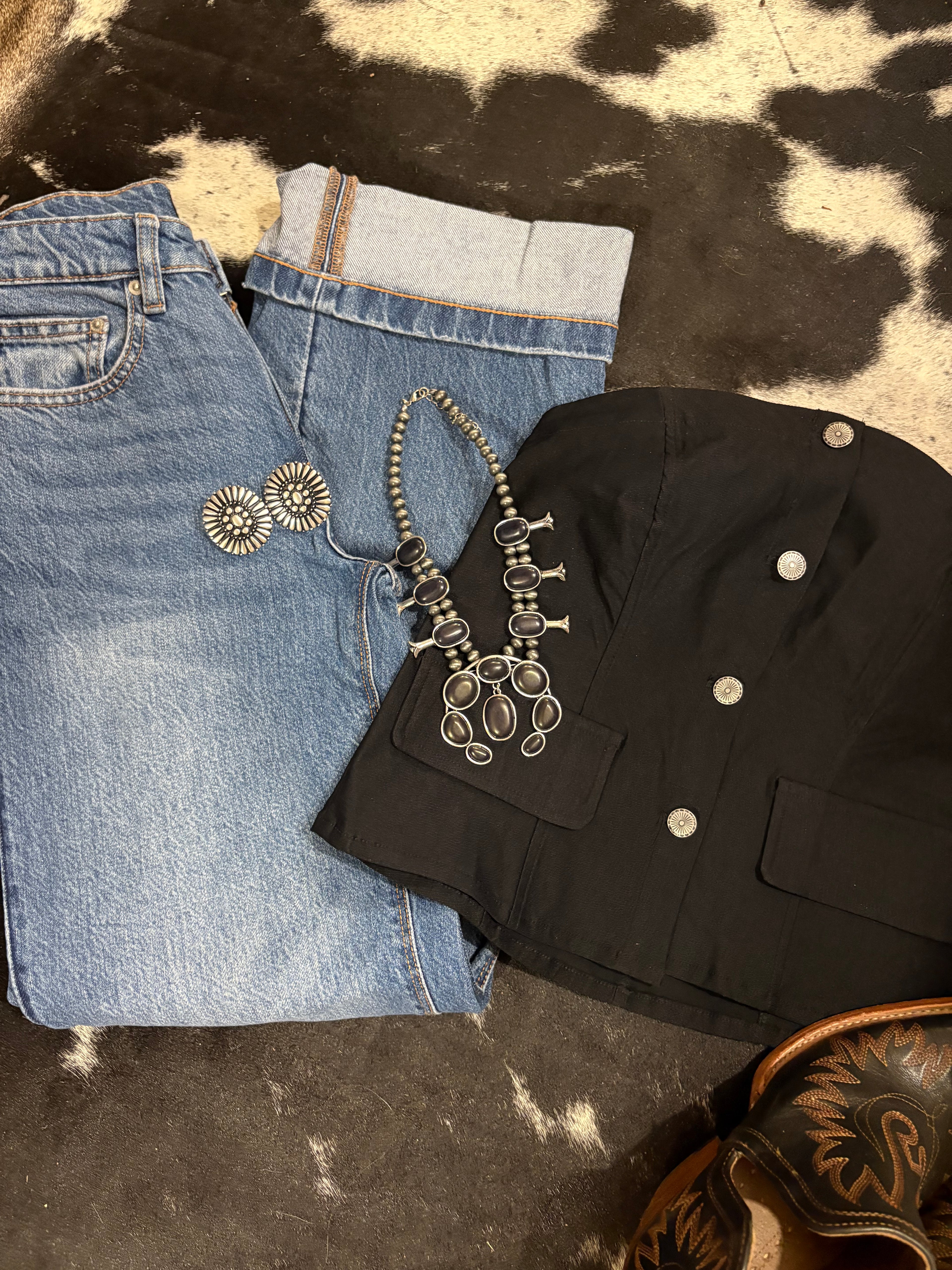 Dolly Concho Strapless Top 🖤