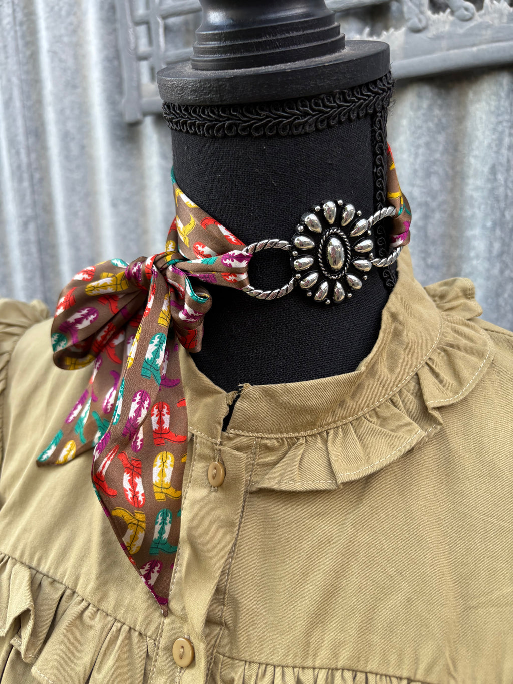 Western Oval Concho Scarf Charm