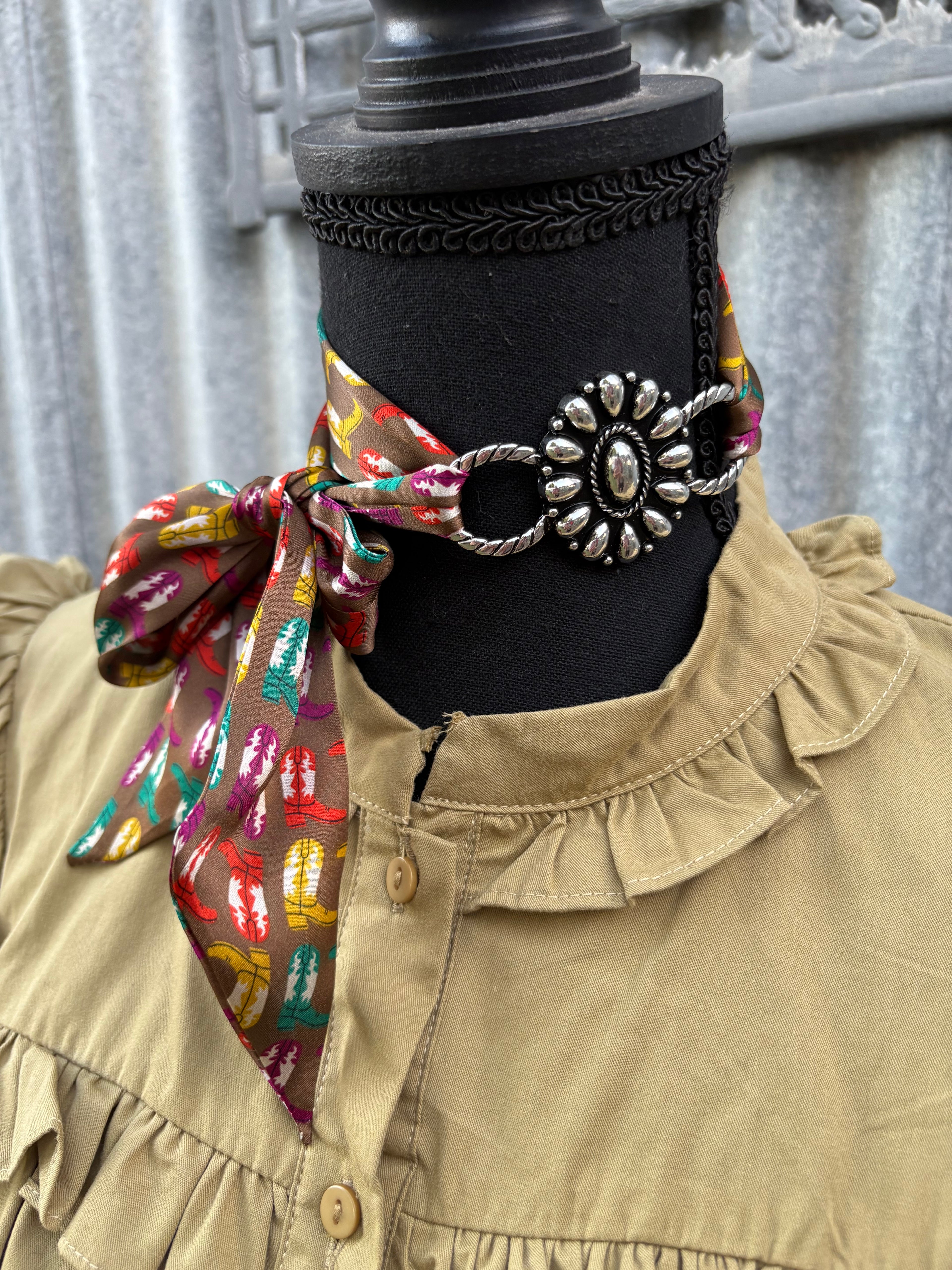 Western Oval Concho Scarf Charm