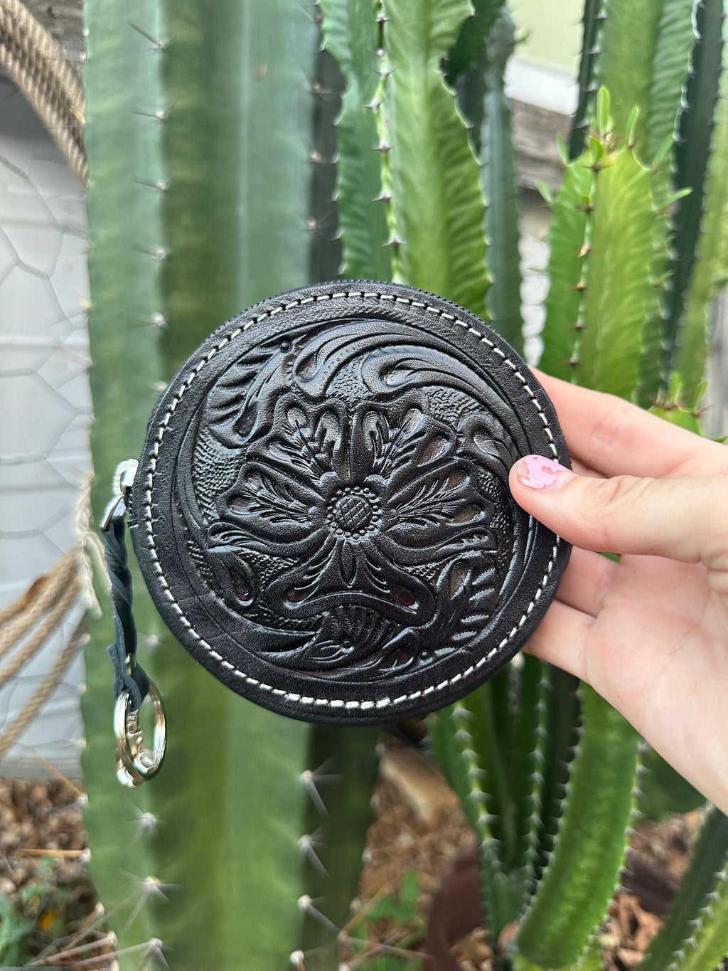 Round Tooled Leather Purses 🌵 x 3 colours