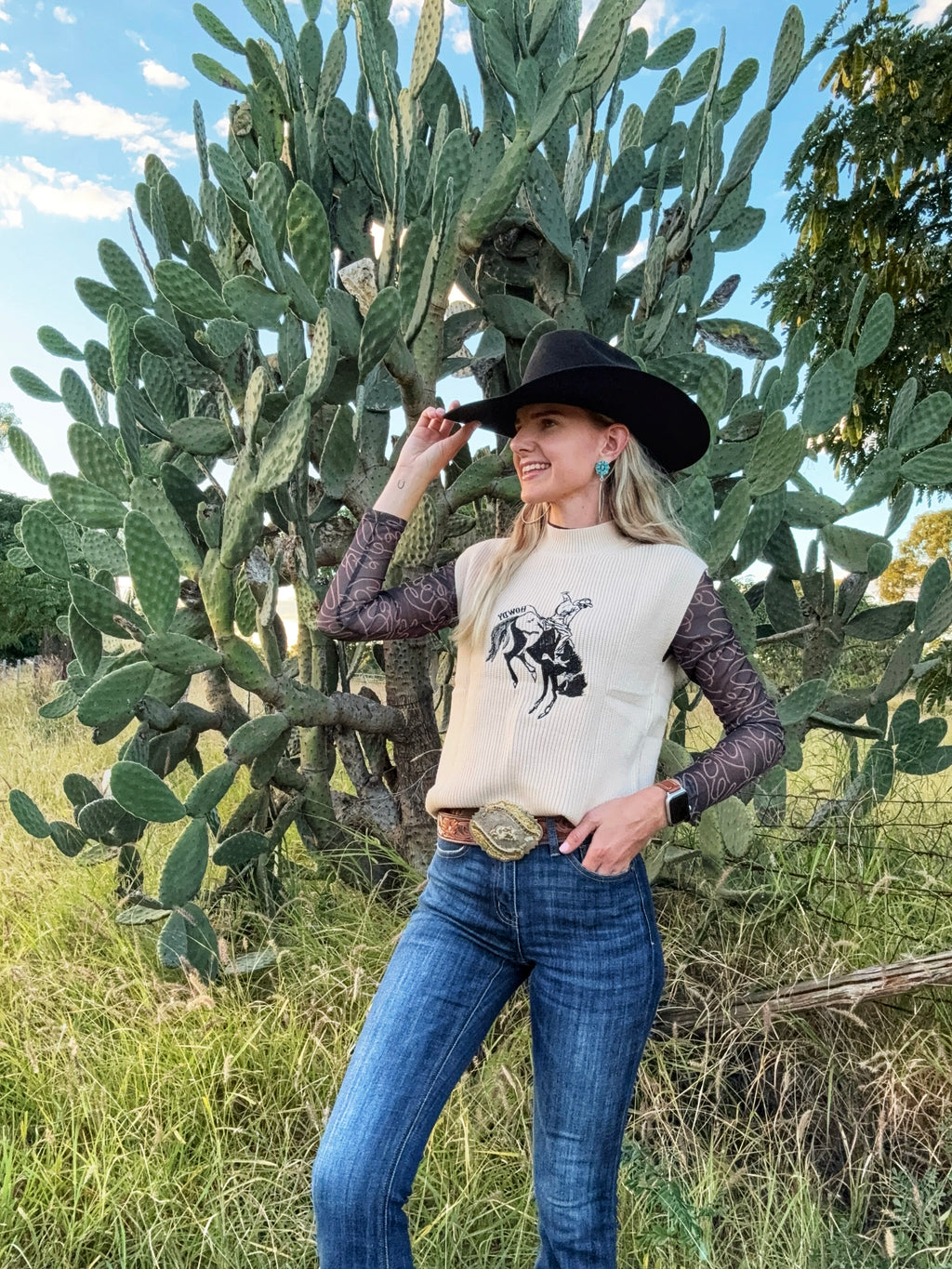 Howdy Bronc Oatmeal Knit🤎