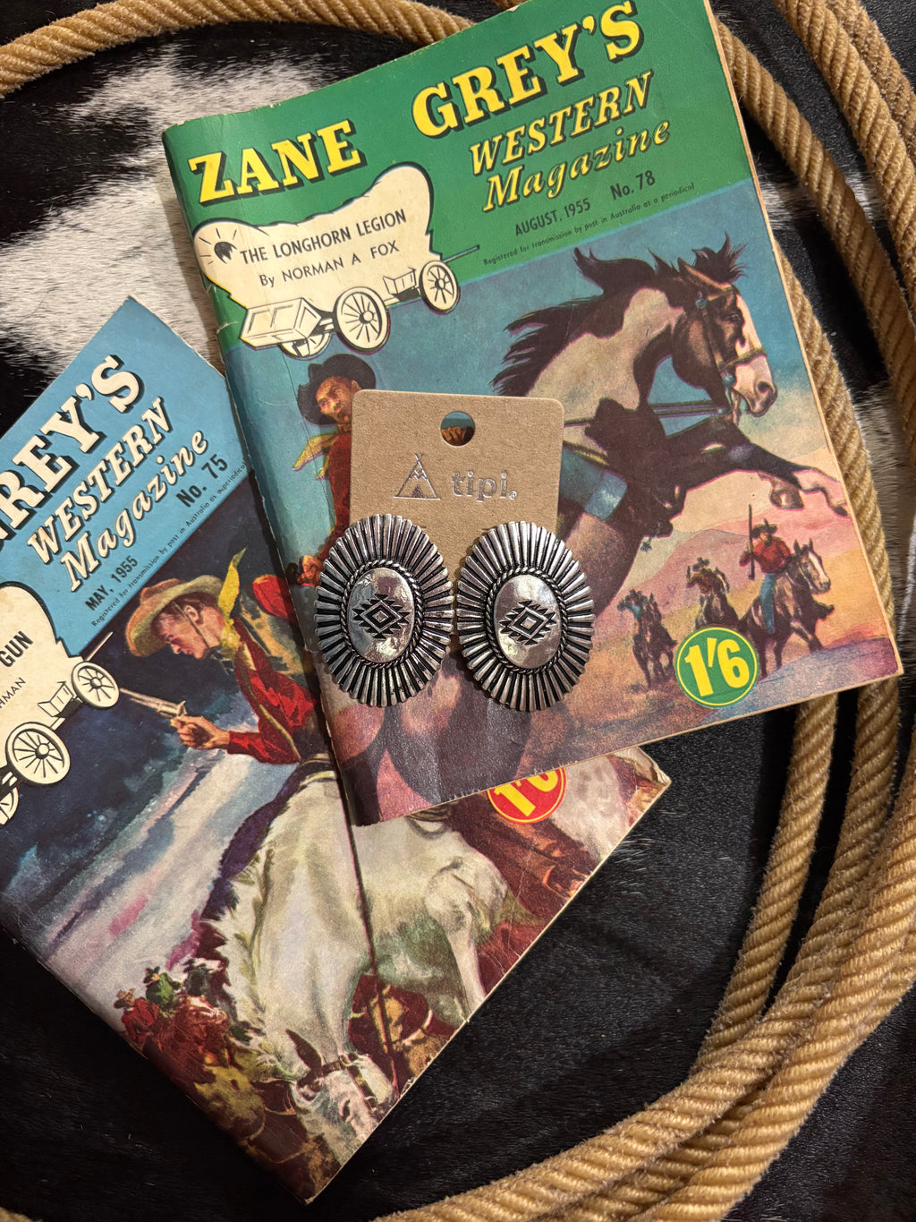Holly Oval Concho Earrings