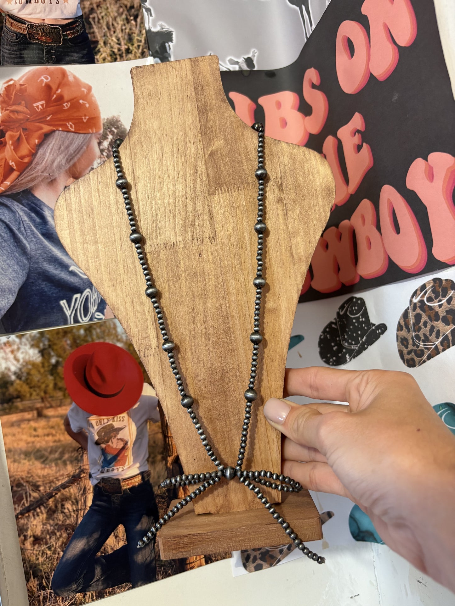 Faux Bow Navajo Pearl Necklace