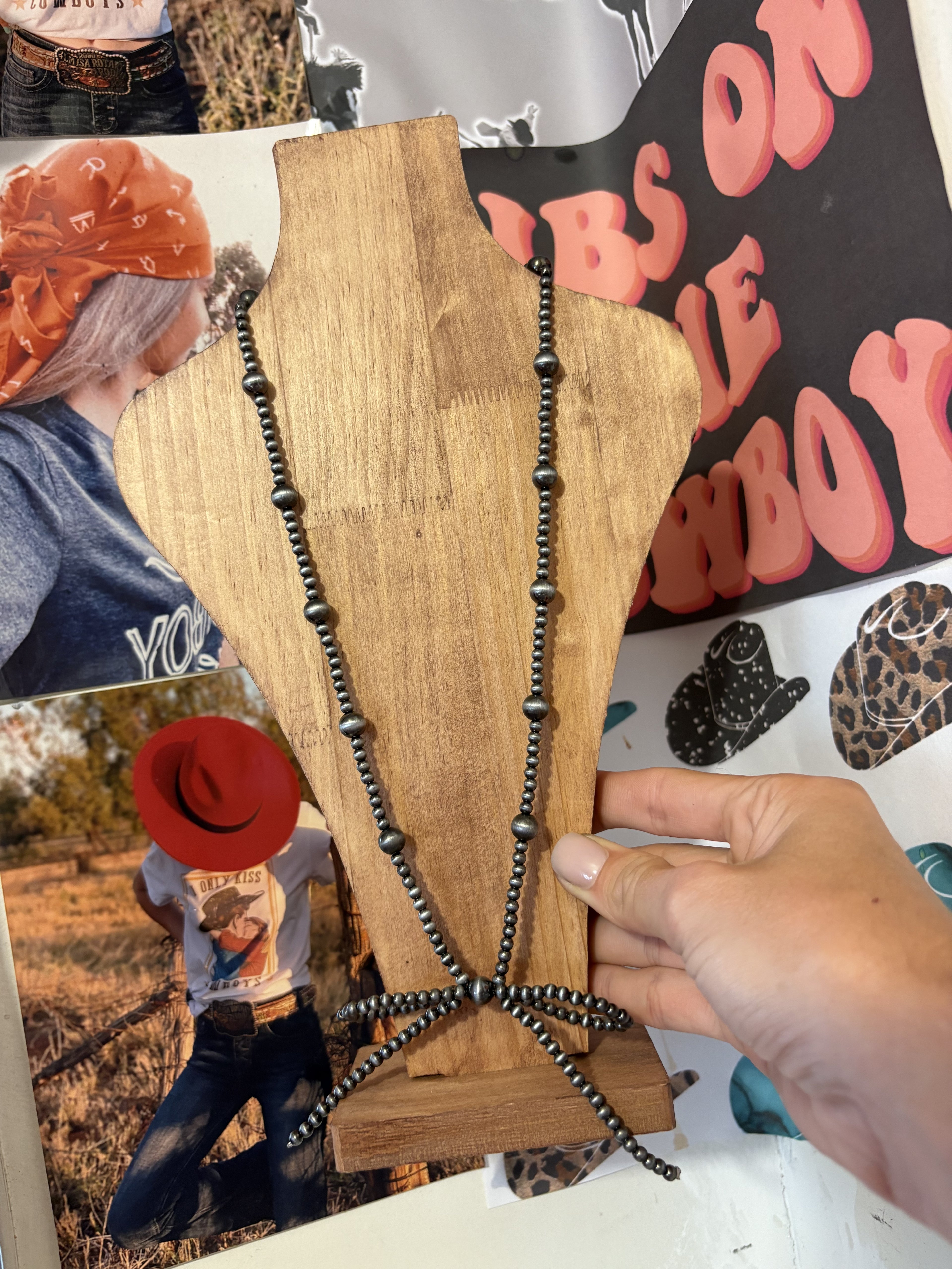 Faux Bow Navajo Pearl Necklace